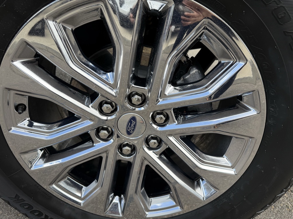2025 Ford F-150 Lariat photo 9