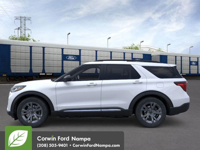 2025 Ford Explorer photo 3