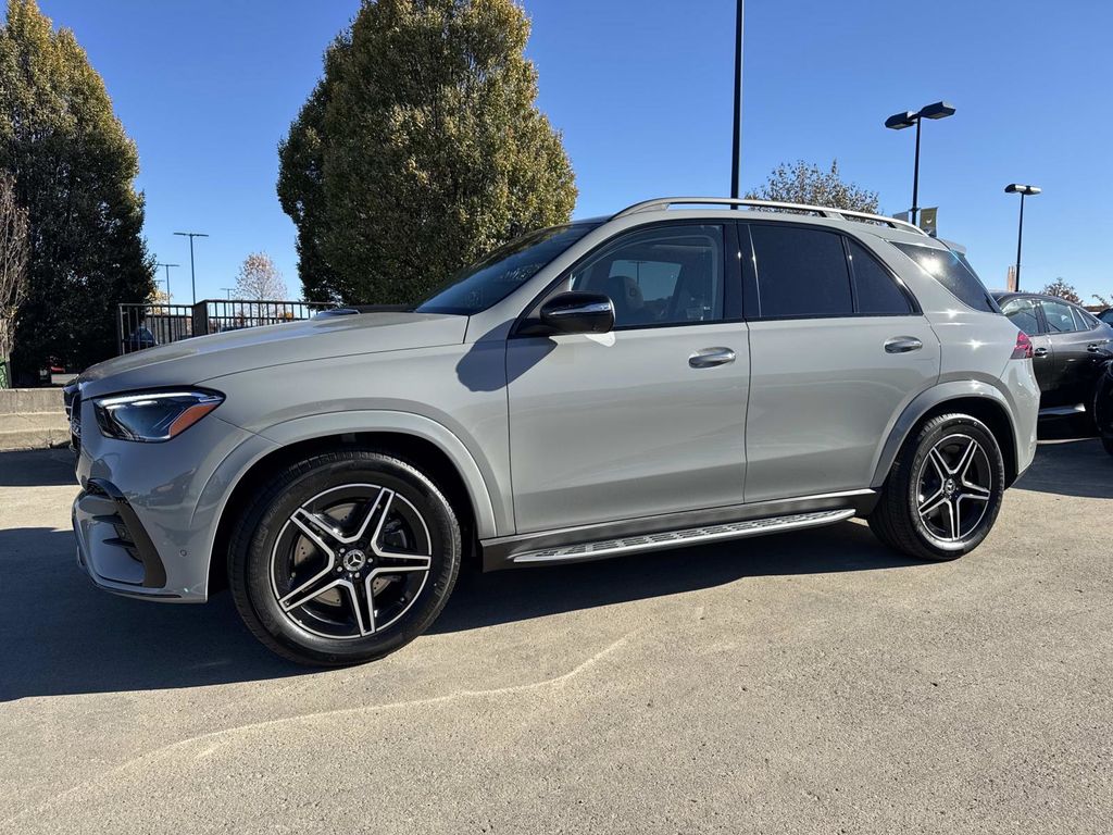 2026 Mercedes Benz GLE 350 4MATIC photo 2
