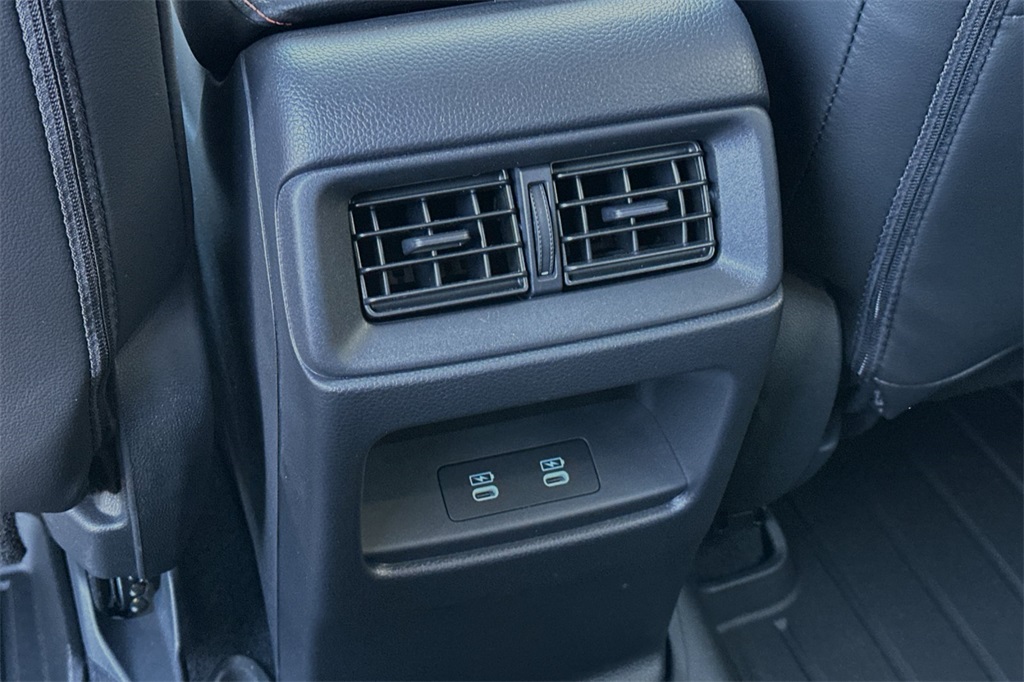 2025 Honda CR-V Hybrid Touring photo 14