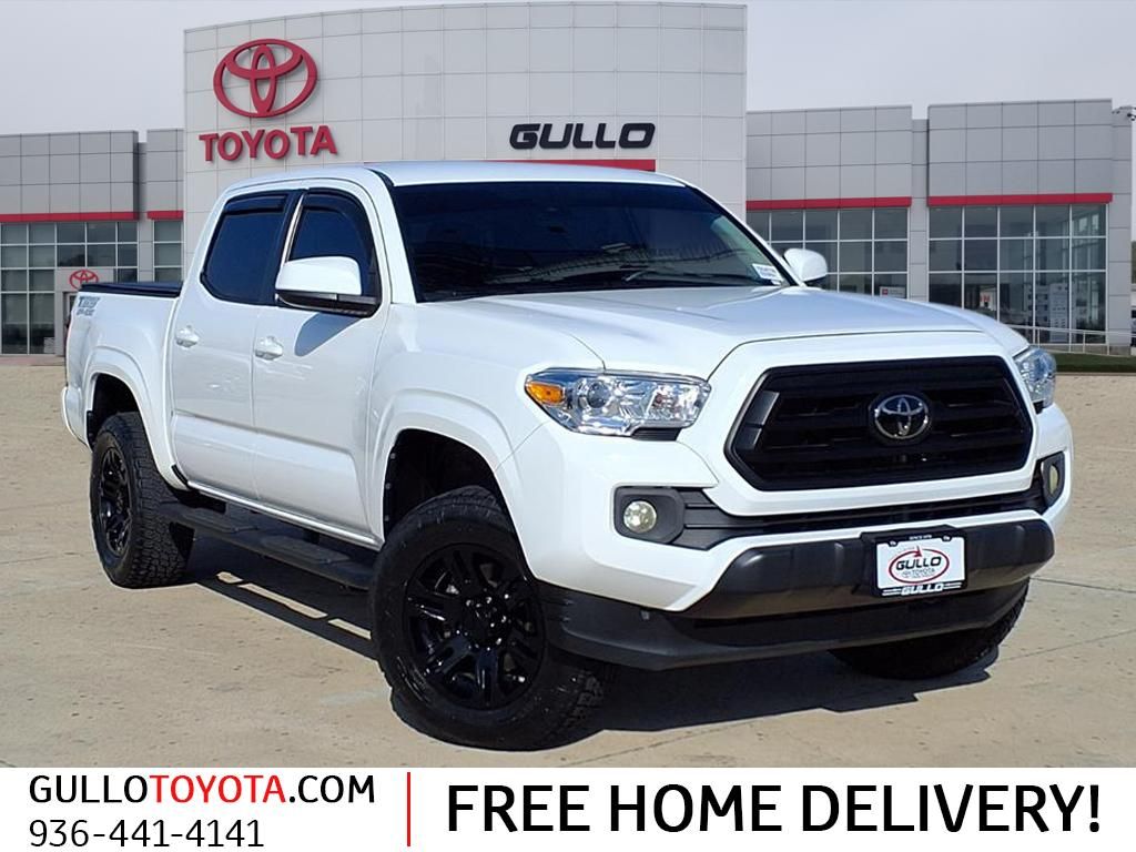 2022 Toyota Tacoma SR's photo