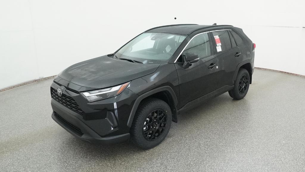 2025 Toyota RAV4 XLE's photo