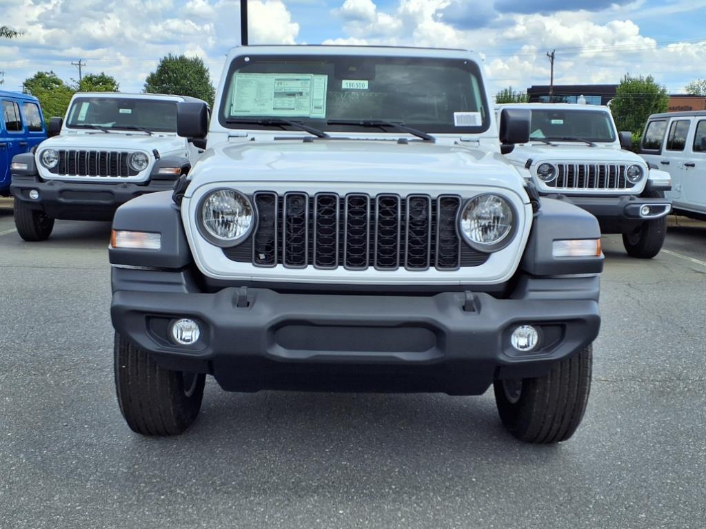 2025 Jeep Wrangler Sport S photo 3
