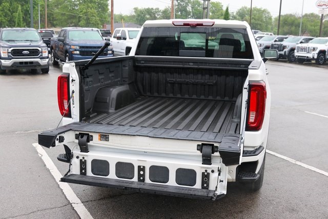 Used 2023 White GMC Denali image 11