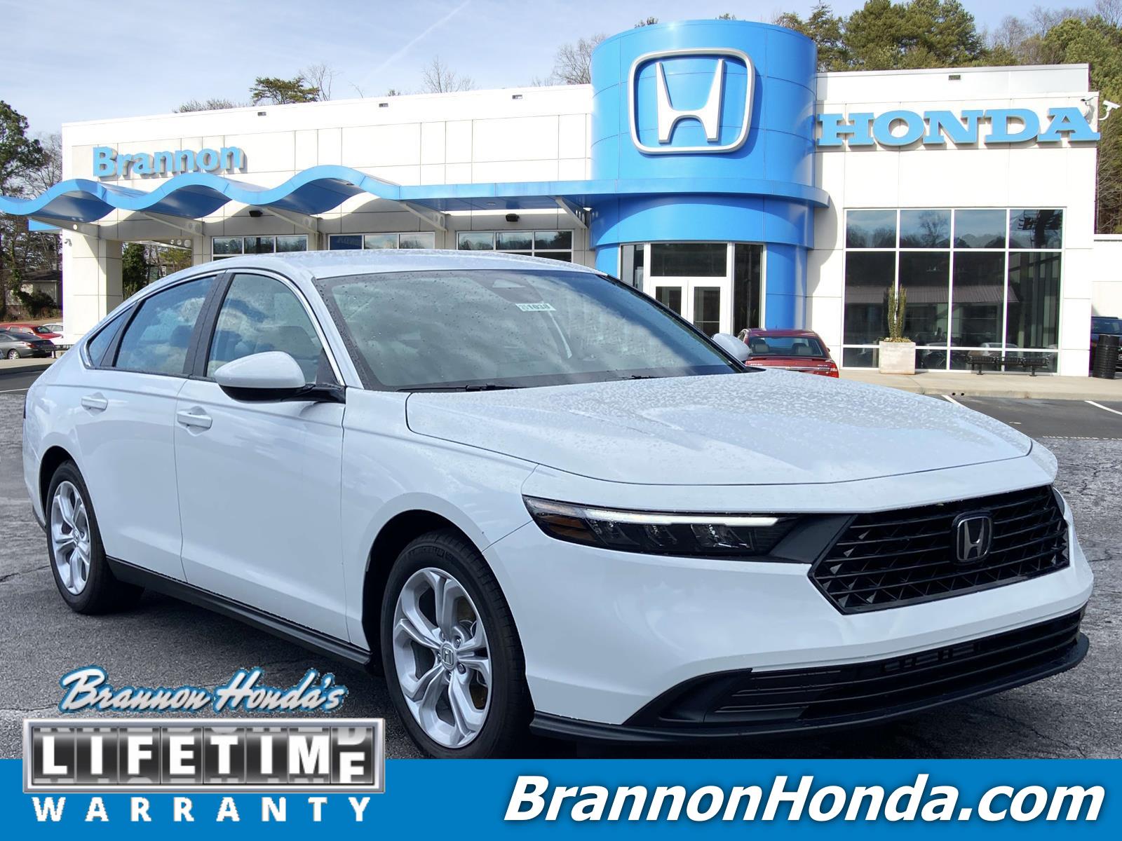 2025 Honda Accord LX's photo