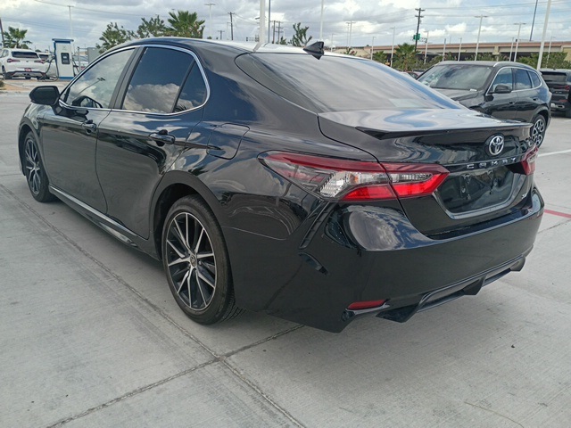 2023 Toyota Camry SE photo 4