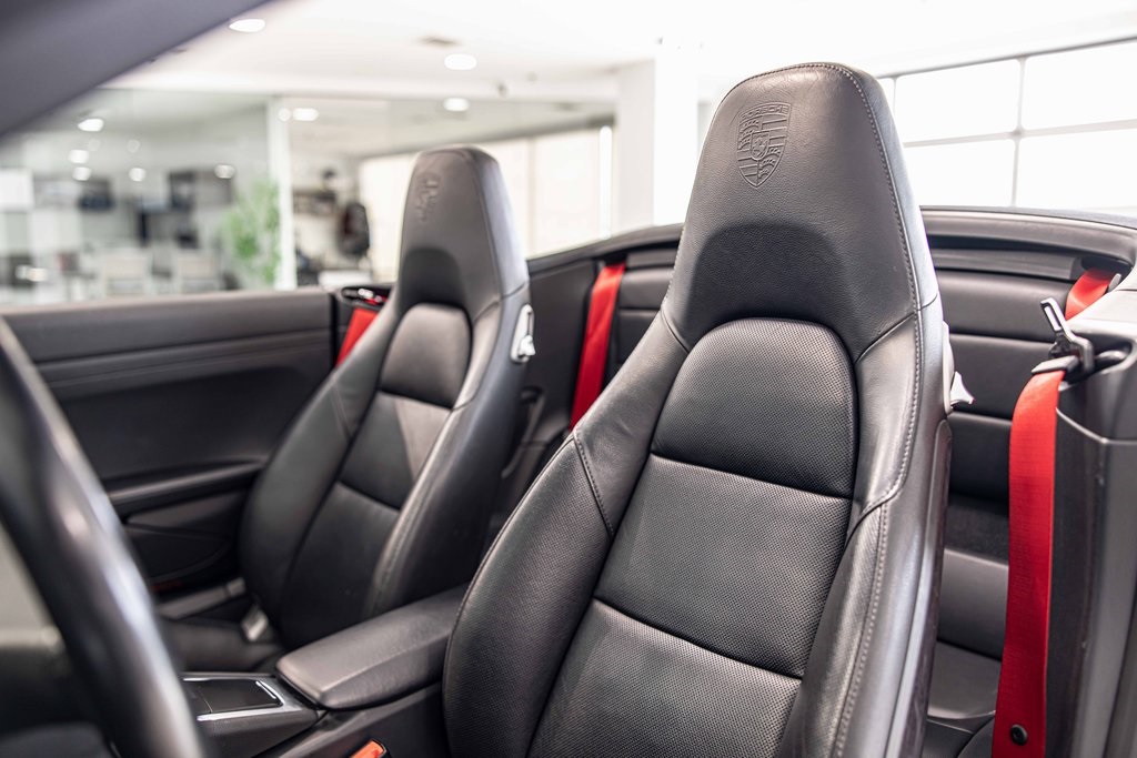 2016 PORSCHE 911 - Image 16