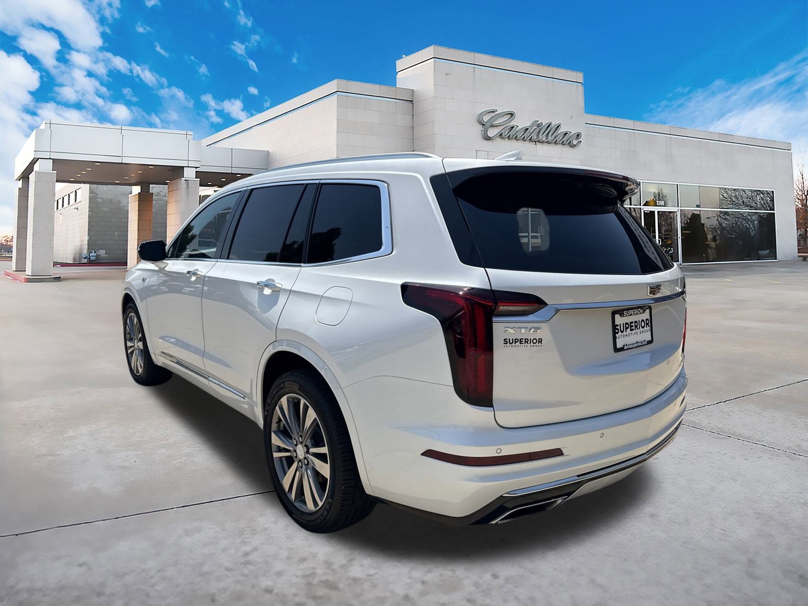 2021 Cadillac XT6 Premium Luxury photo 3