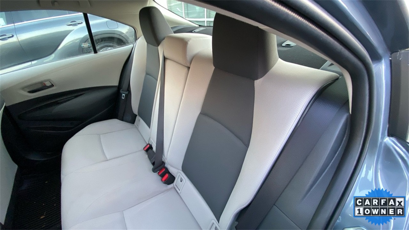 2022 Toyota Corolla LE photo 6