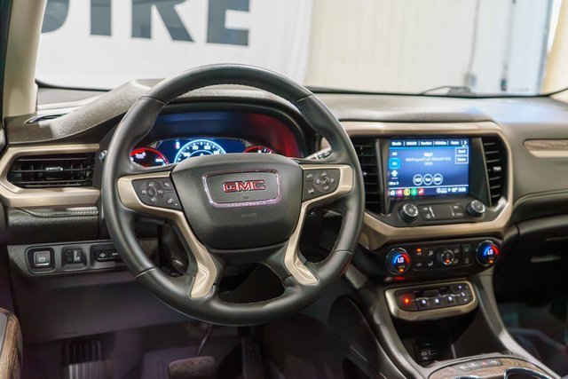2023 Gmc Acadia Denali photo 11