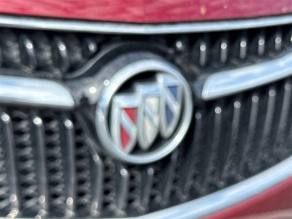 2022 Buick Encore Preferred photo 2