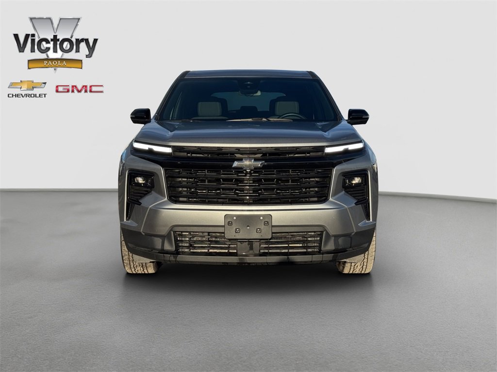 Used 2024 Chevrolet Traverse LS with VIN 1GNEVEKS4RJ161632 for sale in Kansas City