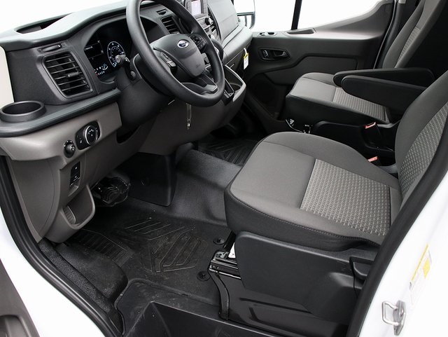 2025 Ford Transit photo 5