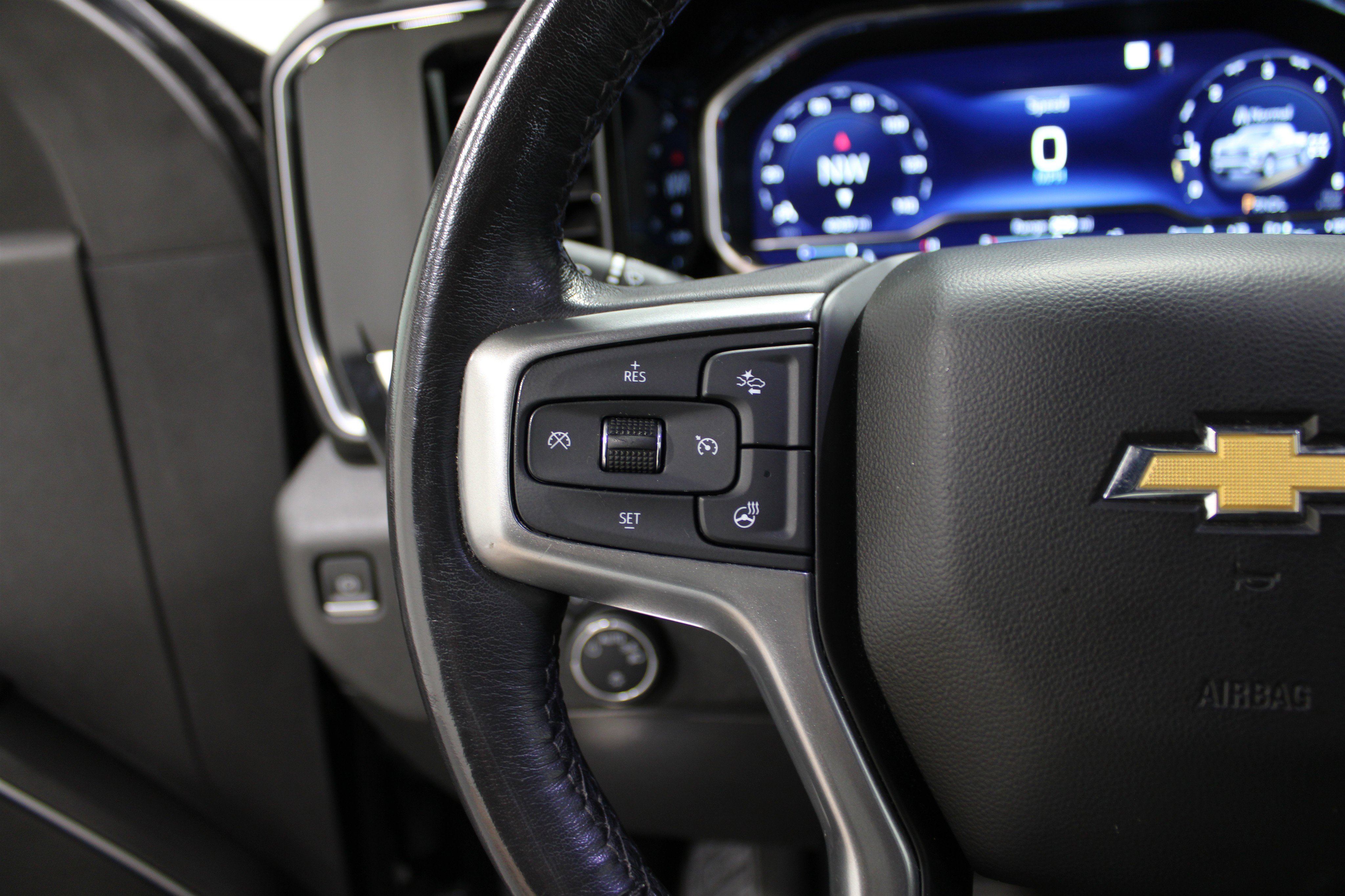 2022 Chevrolet Silverado 1500 LT photo 10