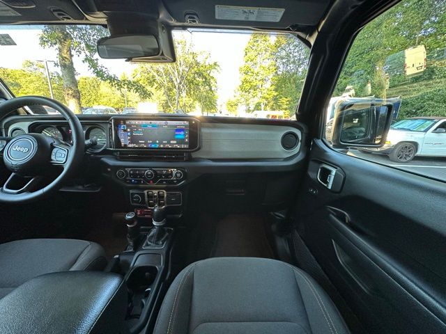 2024 Jeep Wrangler Willys 4xe photo 30