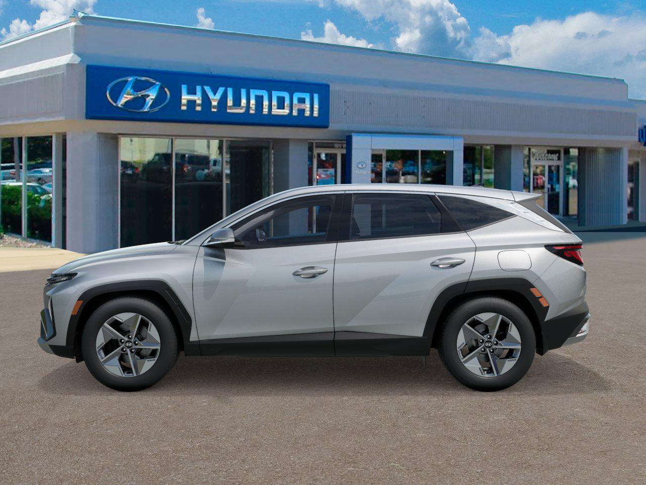 2026 Hyundai Tucson Hybrid SEL photo 2