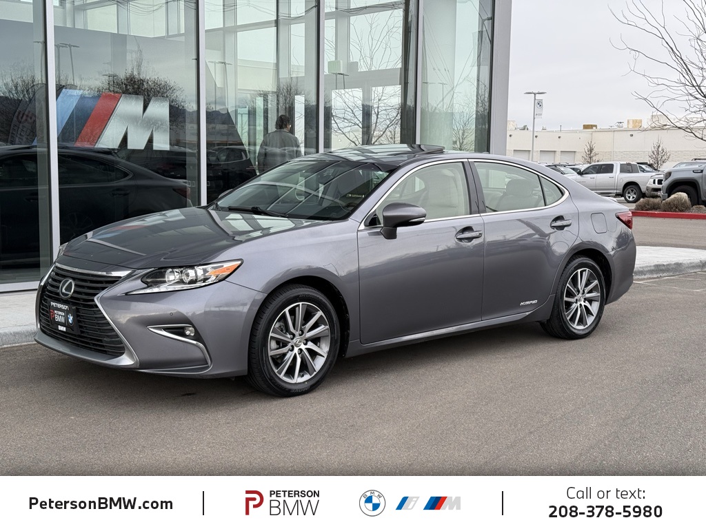2016 Lexus ES 300h