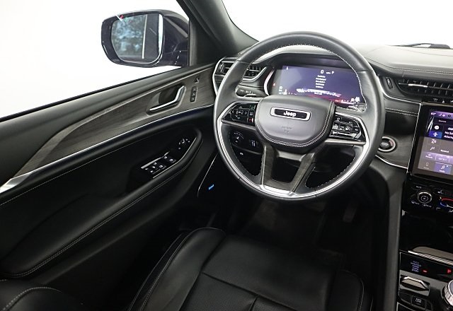 2022 Jeep Grand Cherokee Overland photo 15