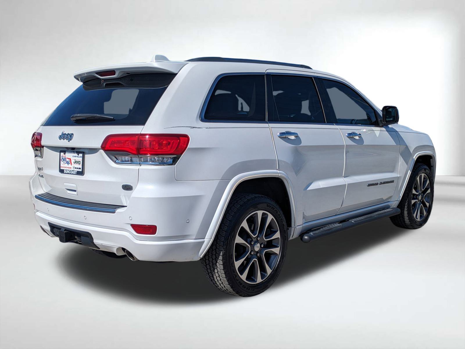 2018 Jeep Grand Cherokee Overland photo 4