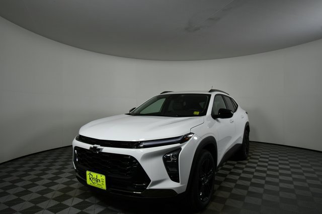 2026 Chevrolet Trax ACTIV photo 2