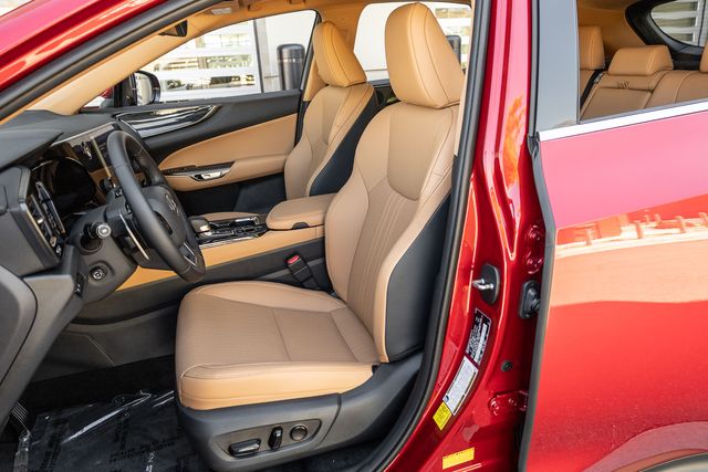 2026 Lexus NX 350h Premium photo 6