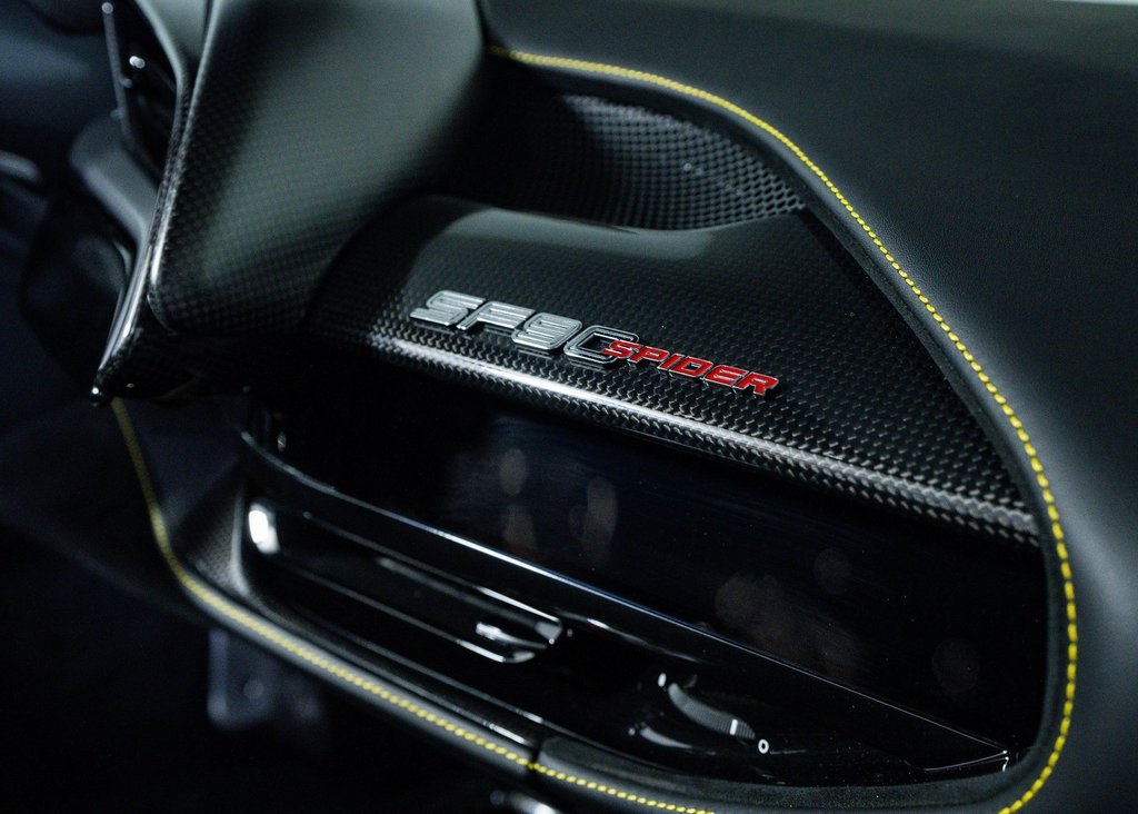 2025 Ferrari SF90 Spider Base photo 24