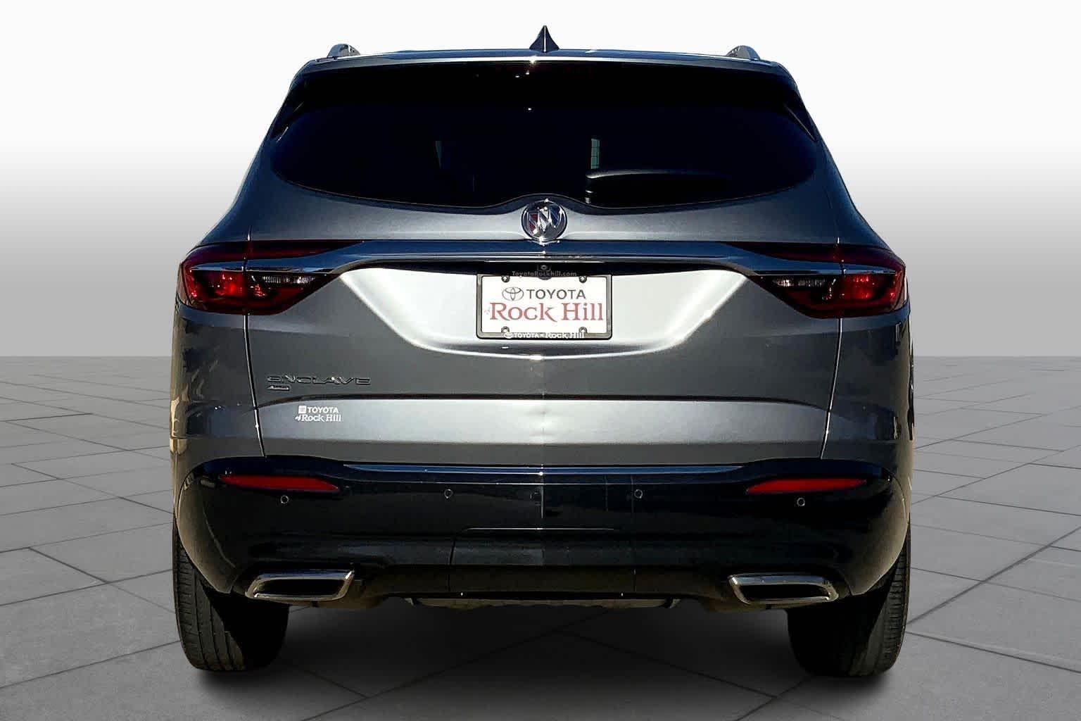 2021 Buick Enclave Essence photo 3