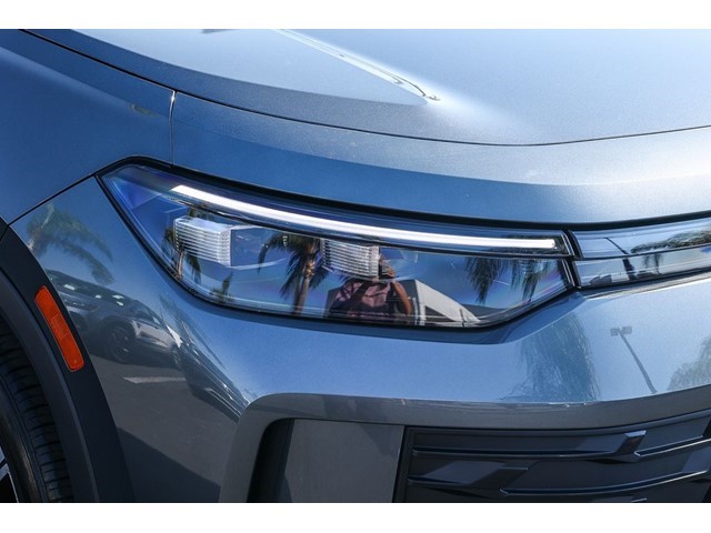 2025 Volkswagen Tiguan S photo 4