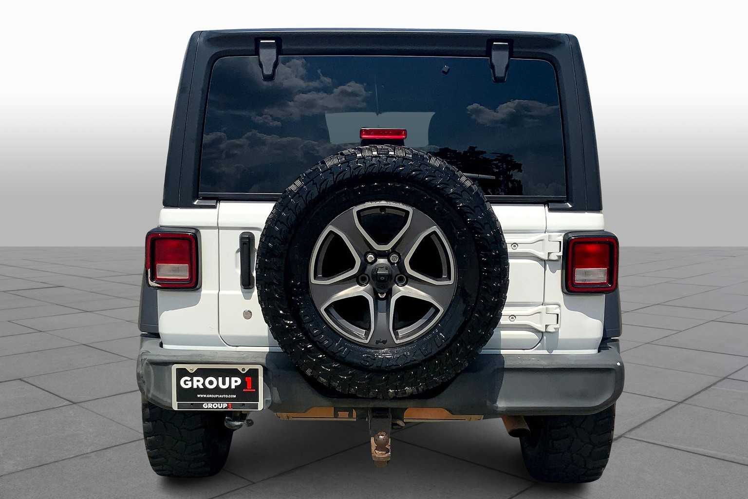2018 Jeep Wrangler Unlimited Sport S photo 4