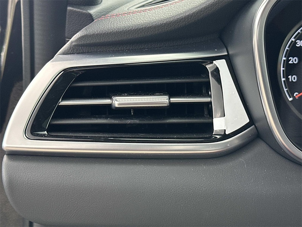 2025 Genesis G70 2.5T photo 26