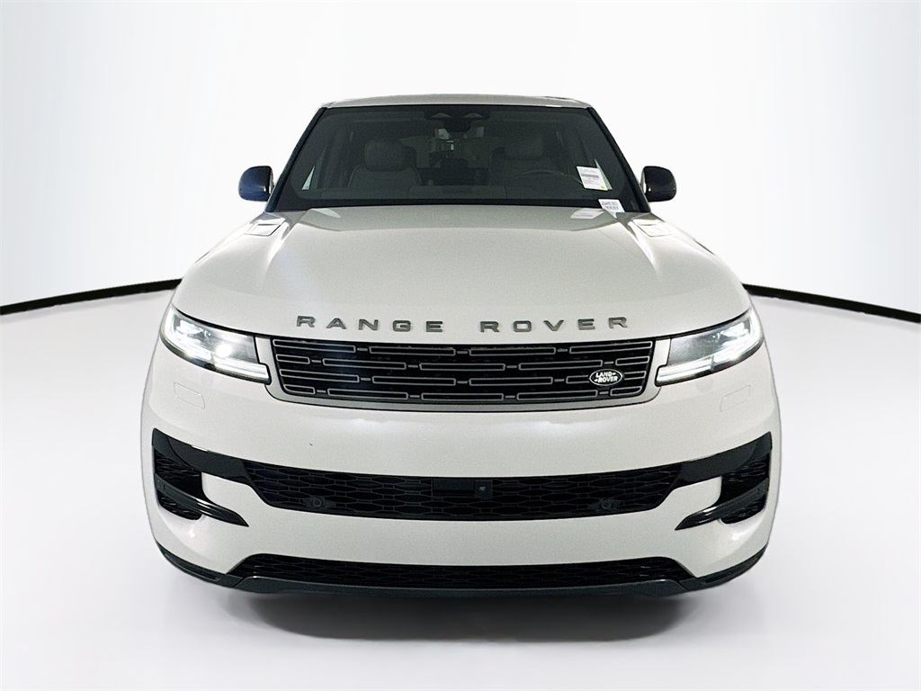2025 Land Rover Range Rover Sport SE photo 2