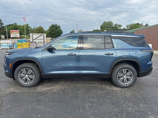 2025 Chevrolet Traverse photo 5