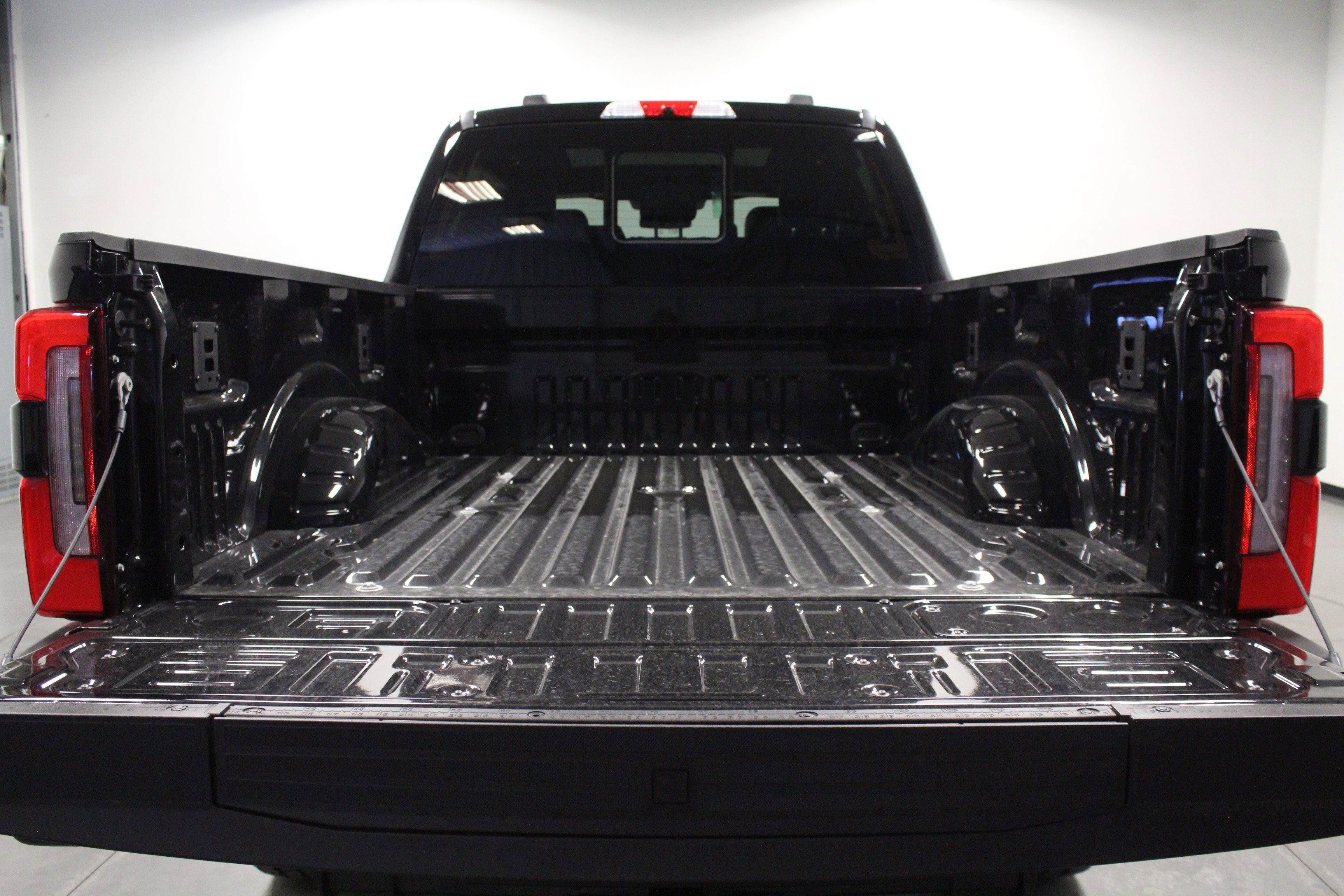 2025 Ford F-250 Lariat photo 11