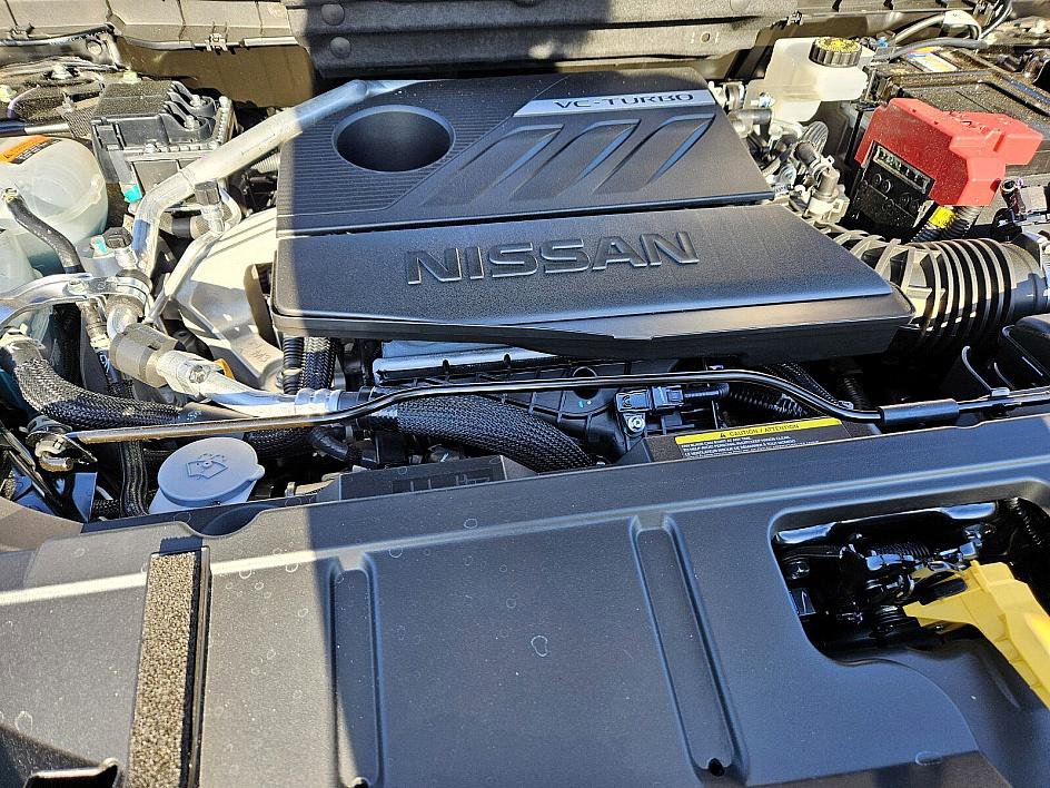 2025 Nissan Rogue Platinum photo 17