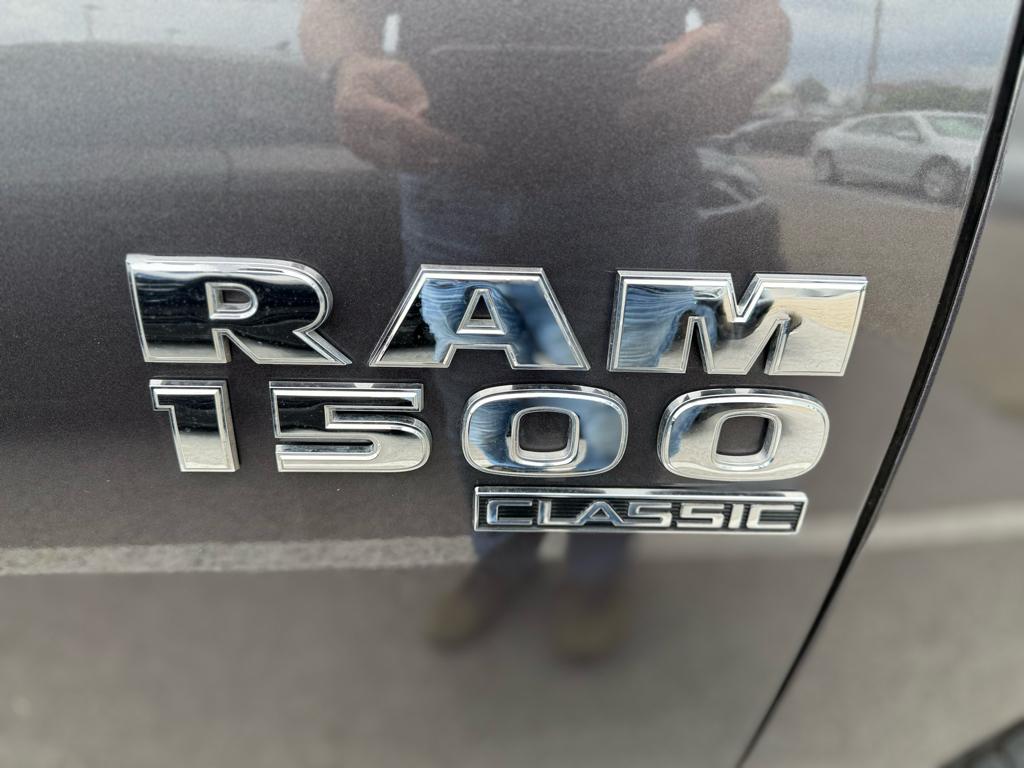2024 Ram 1500 Classic SLT photo 3