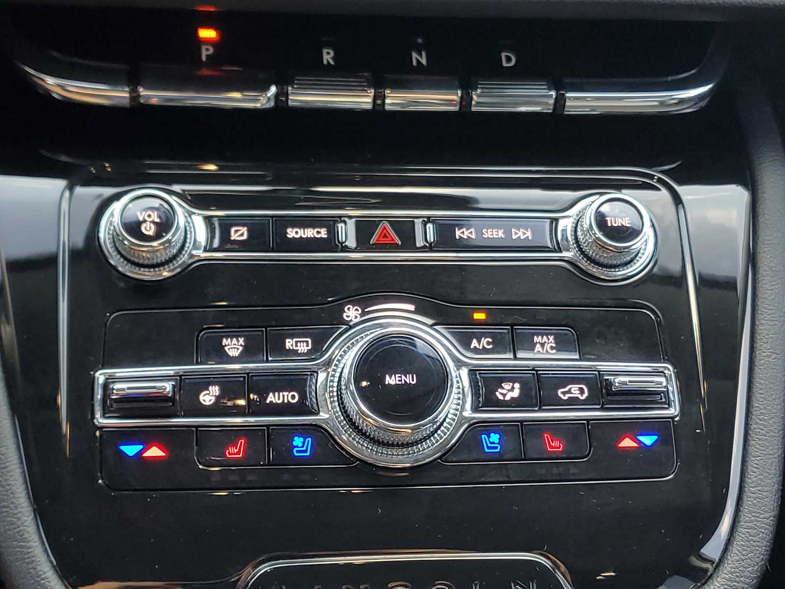 2022 Lincoln Corsair Standard photo 33