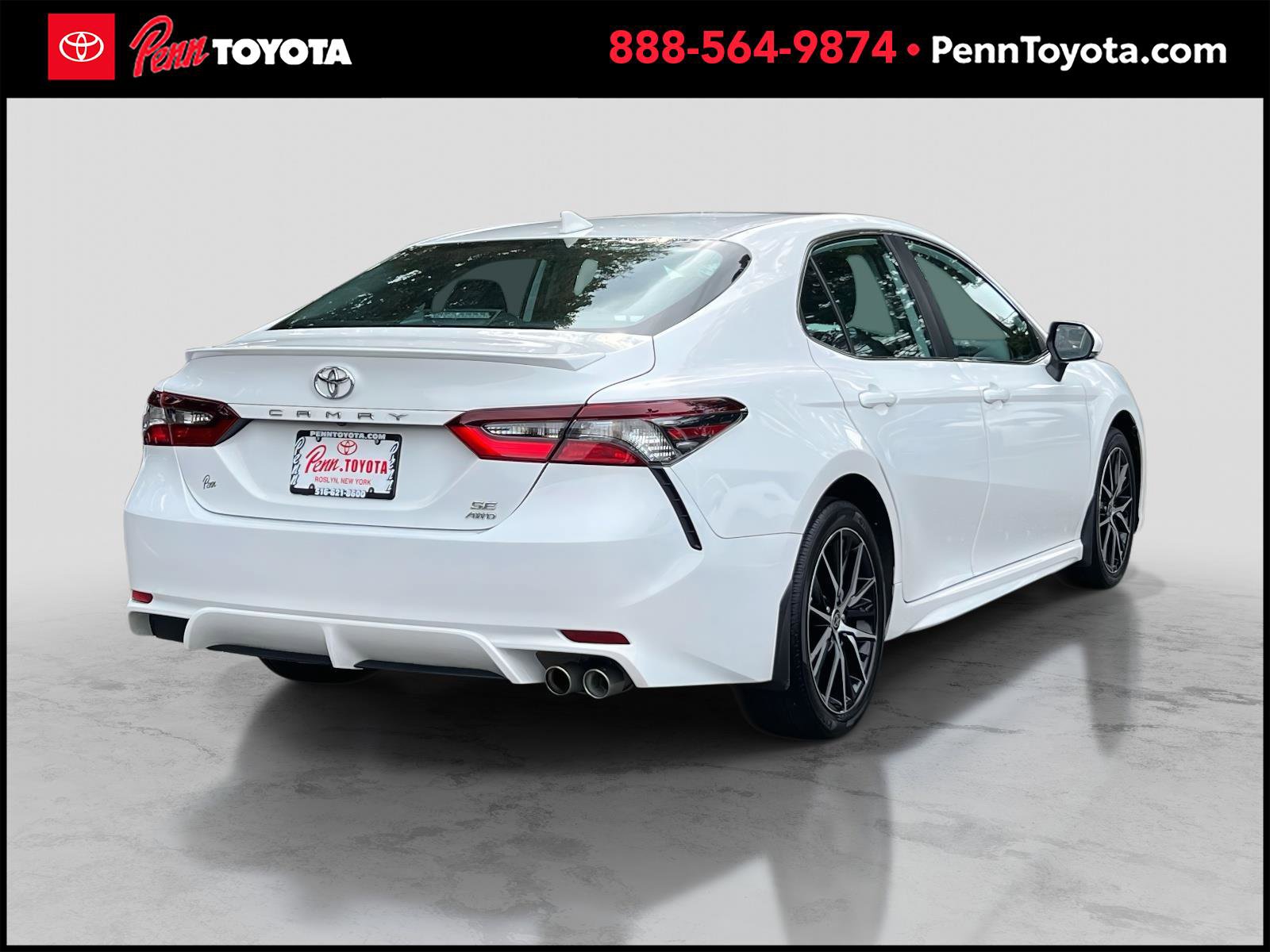 2024 Toyota Camry SE photo 4