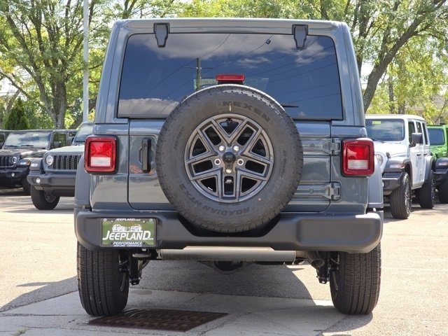 2025 Jeep Wrangler Sport S photo 21