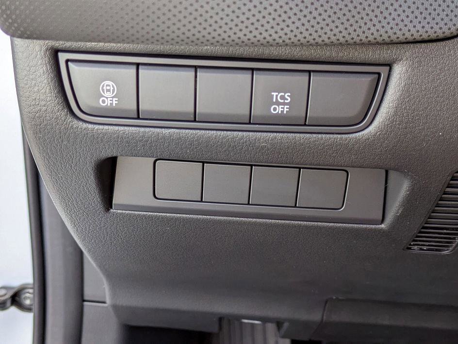 2025 Mazda CX-50 2.5 Select photo 12