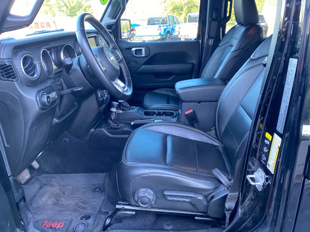 2021 Jeep Wrangler Unlimited Sahara photo 9
