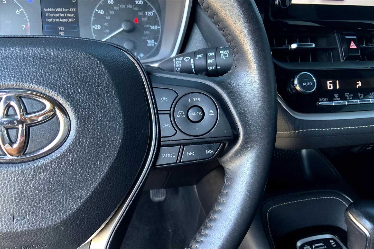 2023 Toyota Corolla SE photo 23