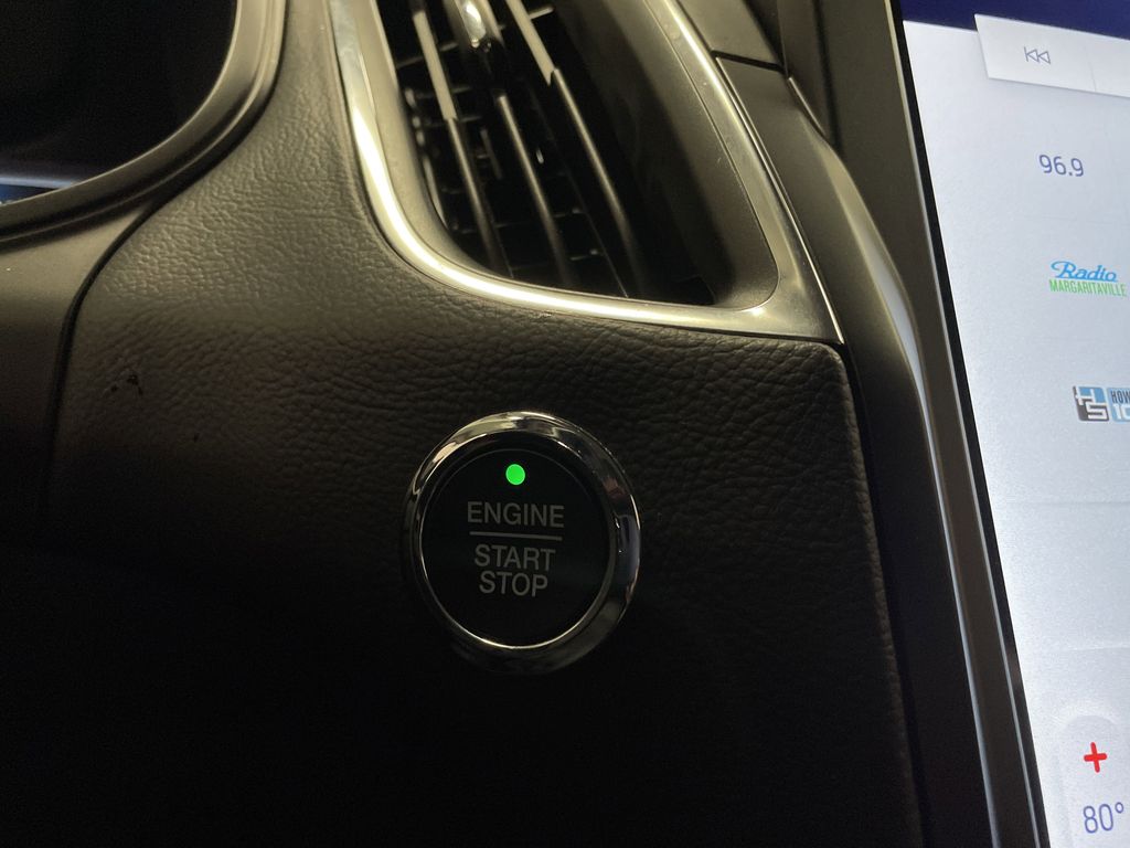 2024 Ford Edge Titanium photo 24