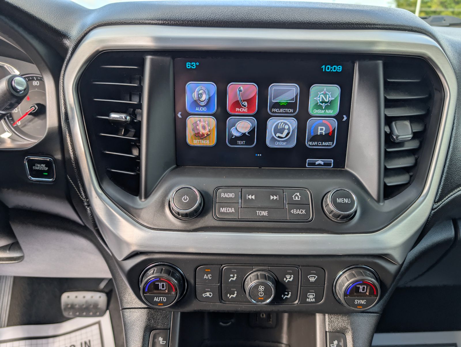 2017 Gmc Acadia SLT photo 14