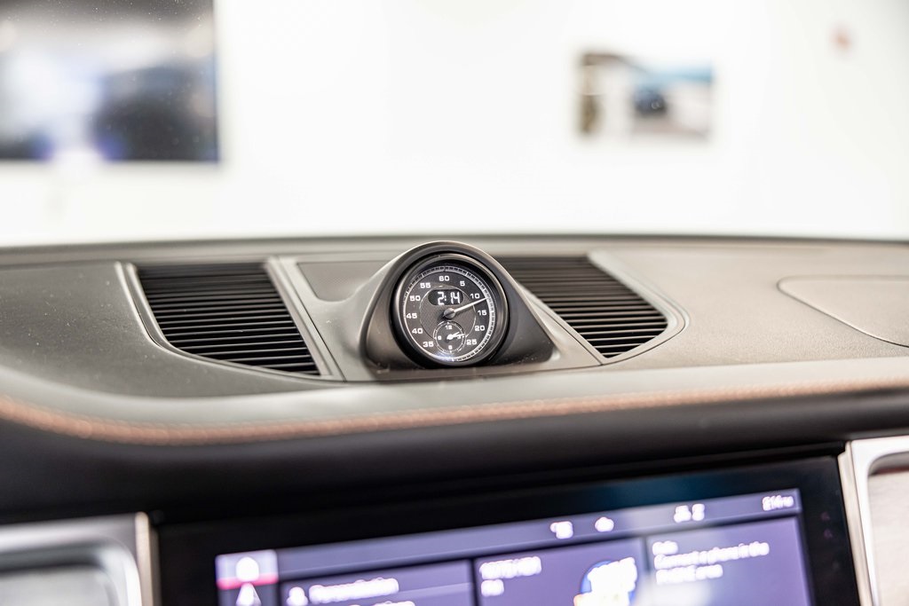2023 PORSCHE MACAN - Image 27