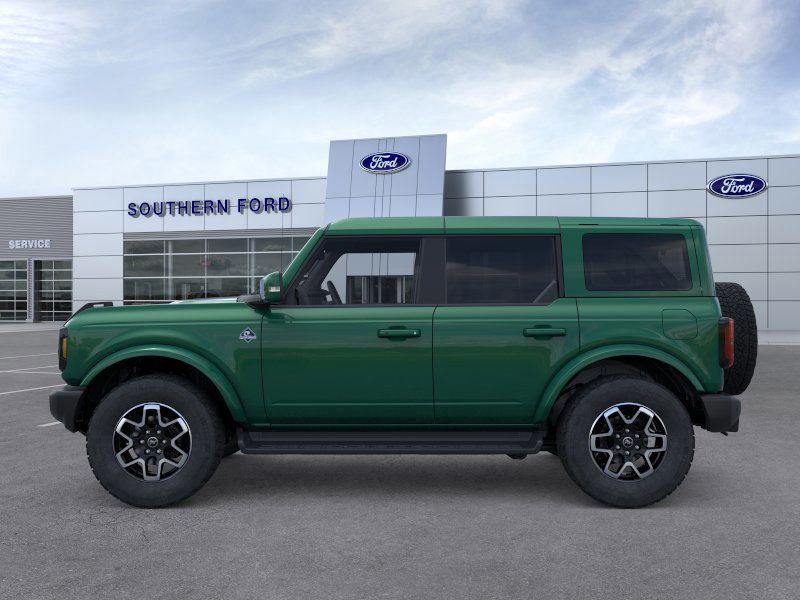 2025 Ford Bronco Outer Banks photo 3
