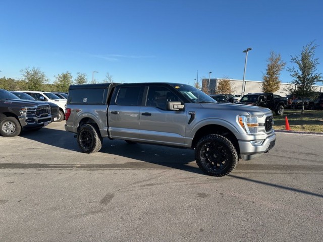 2022 Ford F-150 XL's photo