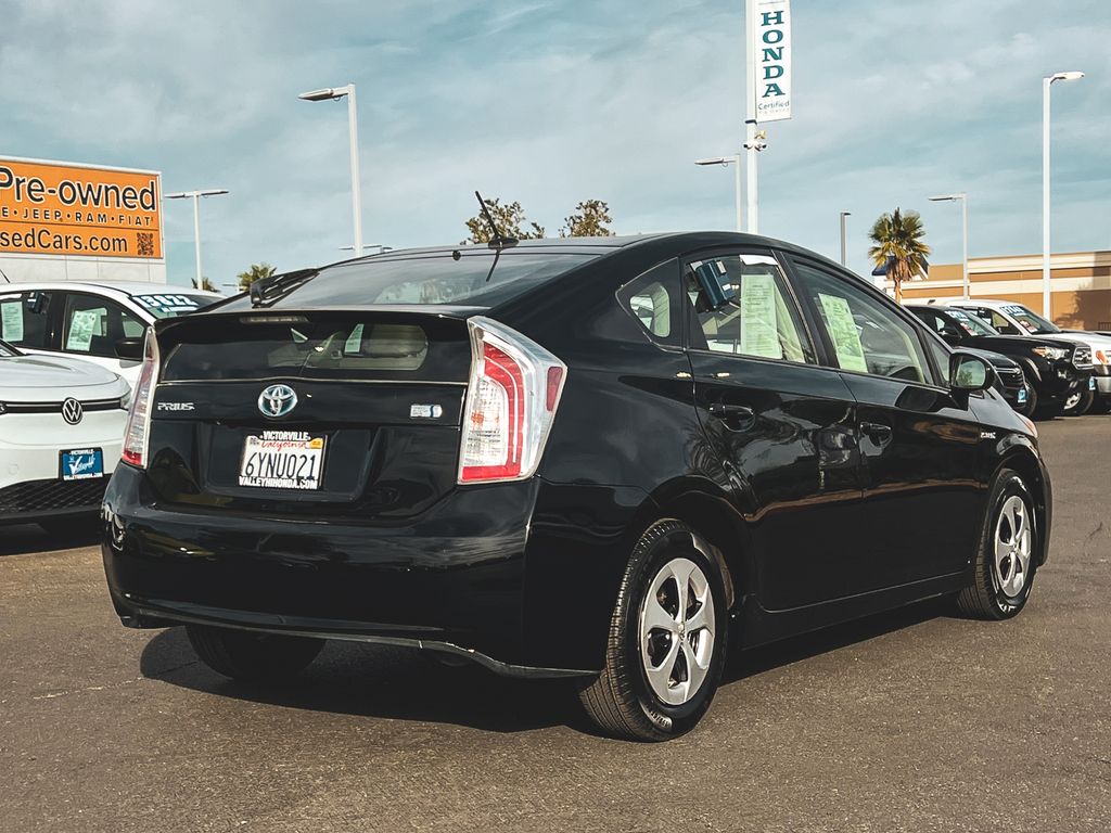 2013 Toyota Prius photo 4