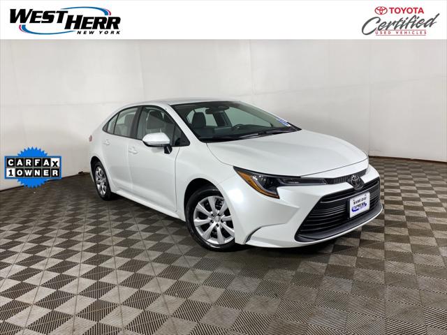 2025 Toyota Corolla LE's photo