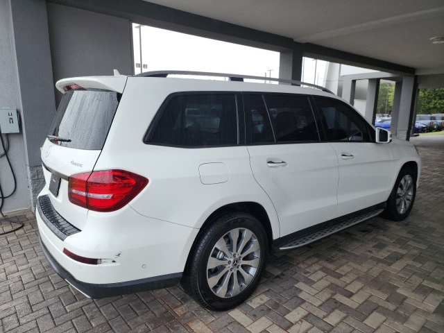 2017 Mercedes Benz GLS 450 4MATIC photo 4