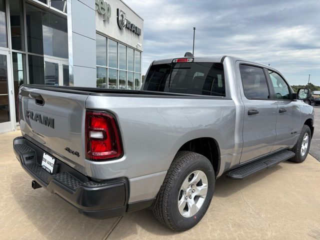 2025 Ram 1500 Tradesman photo 4